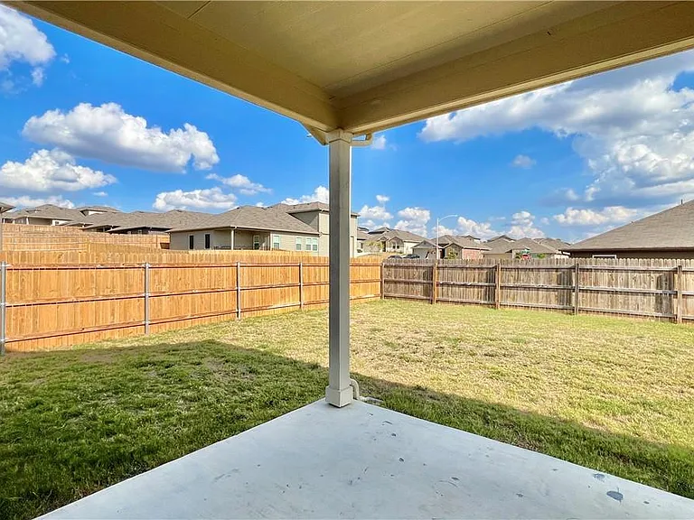 5913 Shanjia Dr — Photo 24