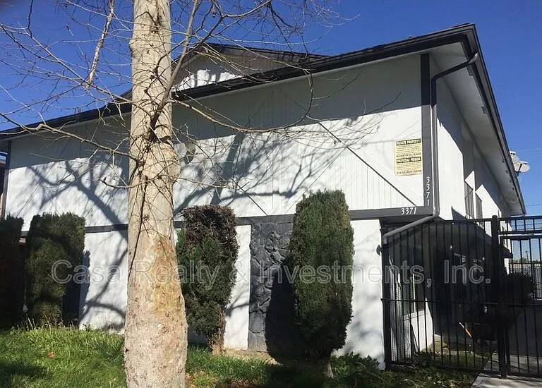 3371 E Andy St #4 — Photo 1