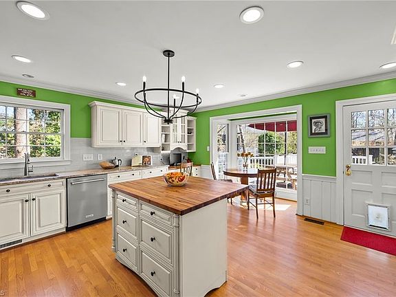 3rd image of 3440 Pennington Ln