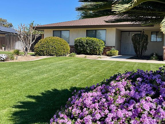 3rd image of 9204 Hemingway Pl
