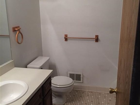 4th image of 11638 Lynhurst Dr