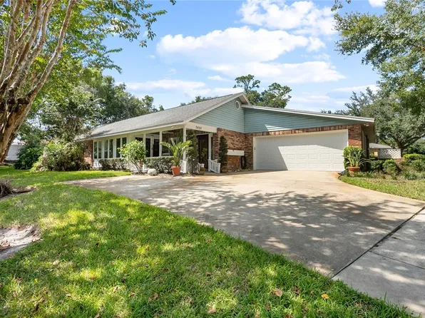 2450 S Glen Eagles Dr, Deland, FL 32724