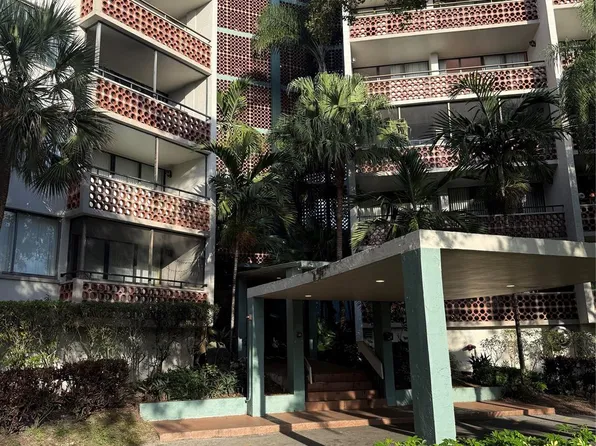 4222 Inverrary Blvd, Lauderhill, FL 33319