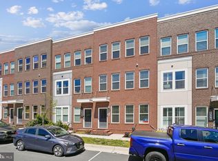 8358 Sallyport St, Lorton, VA