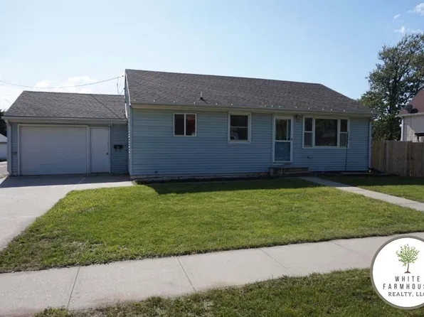 509 E 6th St, Wayne, NE 68787