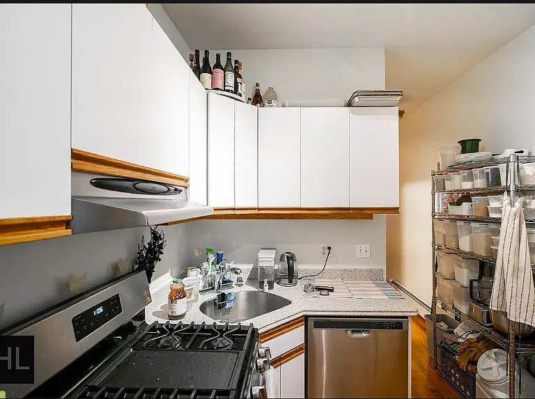 481 12th St #1B — Photo 6