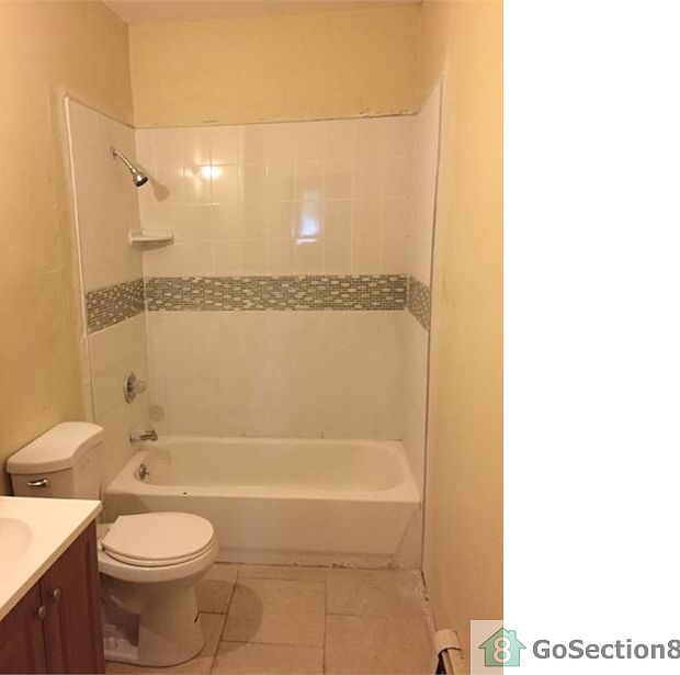 1st image of 380 Avon Ave APT 3R