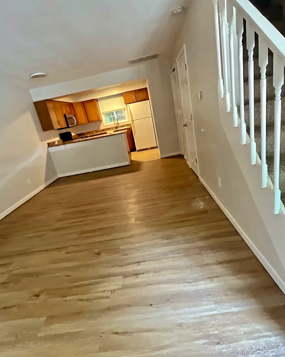 2 bed, 1.5 bath, 1000 sqft, $1,150 — Photo 1