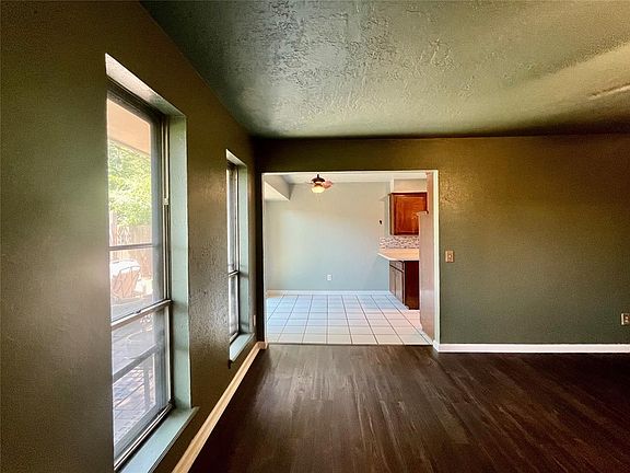 5th image of 600 Ashley Dr