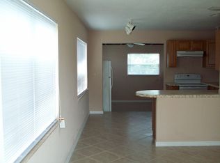 1036 W 32nd St, Riviera Beach, FL 33404