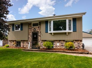 504 Victoria St, West Bend, WI 53090