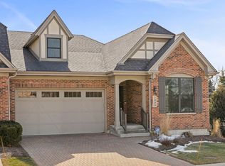 1008 Mackenzie Pl, Wheaton, IL 60187