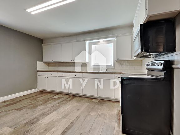 4th image of 109 Avenue U