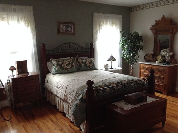4th image of 106 Joann Drive