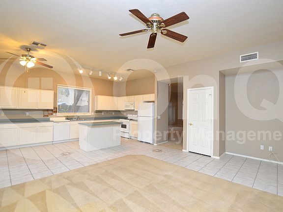 3rd image of 3950 S Cactus Dr