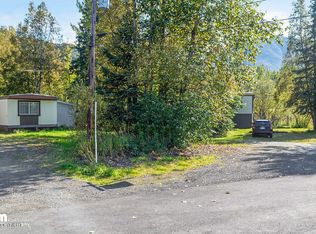 21107 Raven St, Chugiak, AK 99567