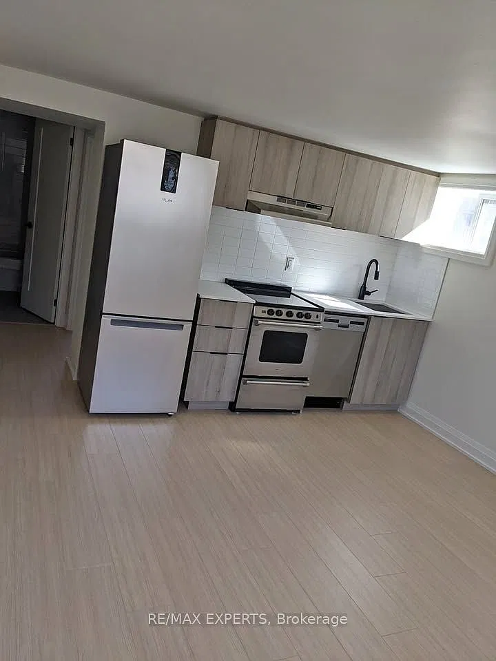2 bed, $2,100 — Photo 1