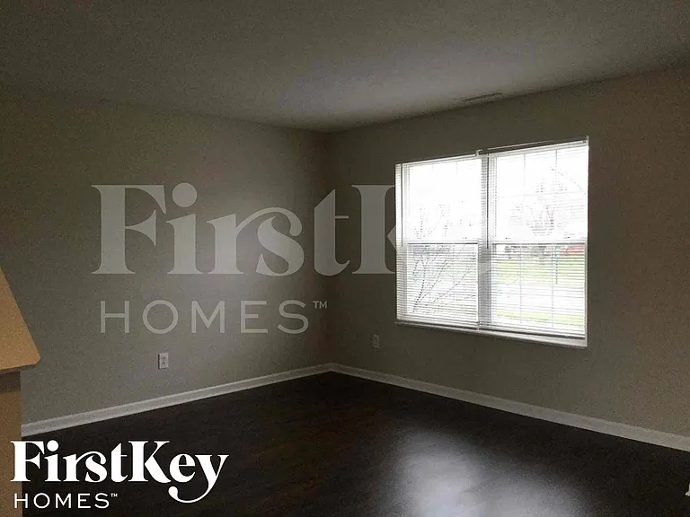 6914 Governors Point Blvd #B — Photo 3