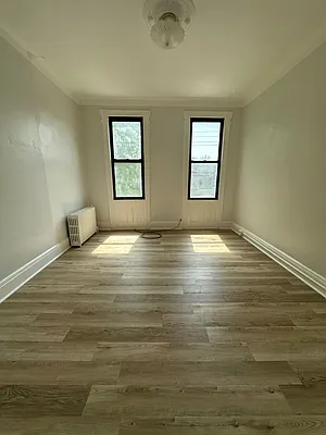 Rented by Concrete Jungle Realty | media 13