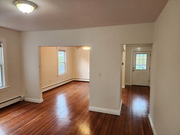 5th image of 126 High St #126