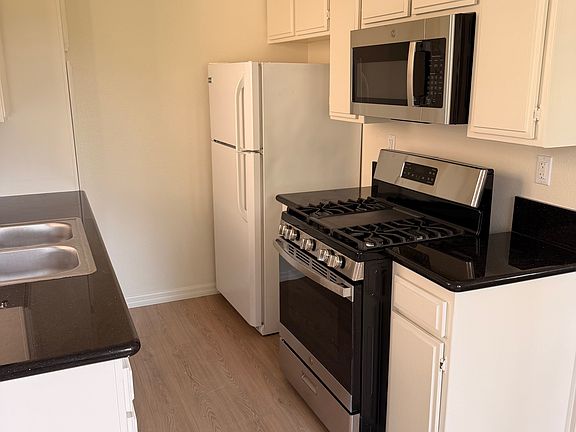 5th image of 3560 Hughes Ave #108