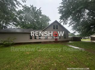 76 Crestwood Dr, Jackson, TN 38305