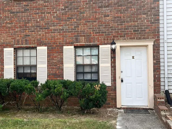 6354 Shannon Pkwy APT 9E, Union City, GA 30291