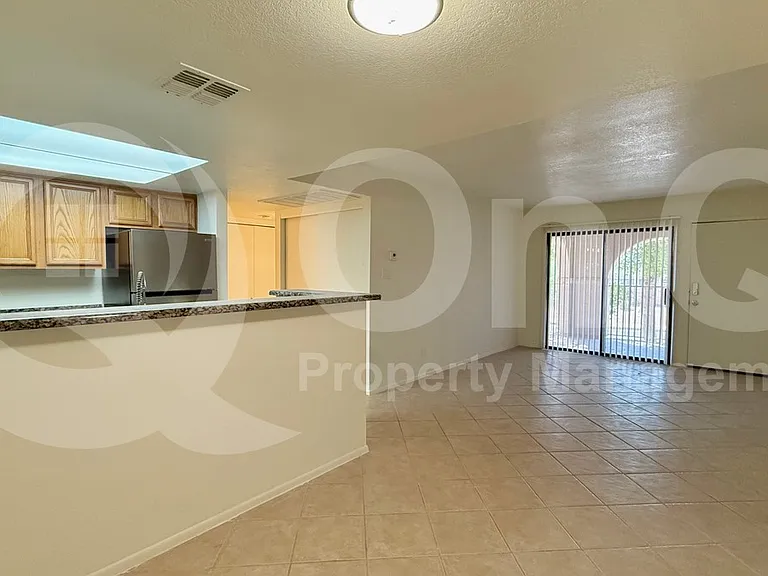 5757 W Eugie Ave #1013 — Photo 3