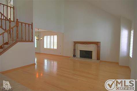 4th image of 1825 Woodside Dr