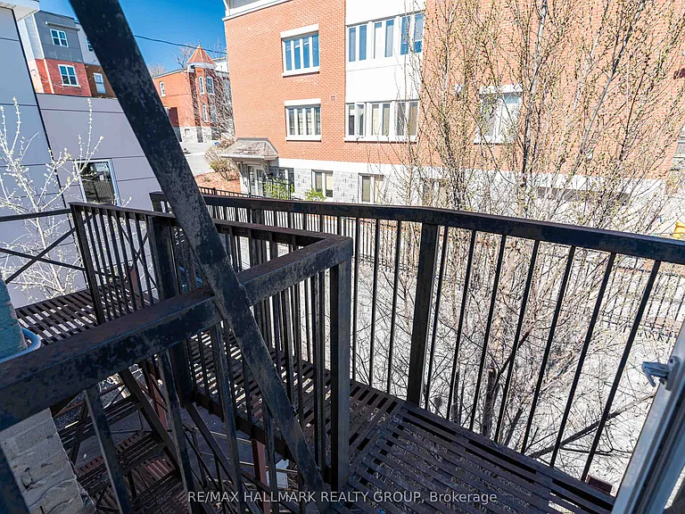 261 Somerset St E #5 — Photo 16