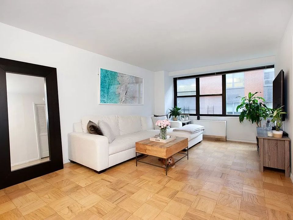 1st image of 7 E 14th St APT 1029