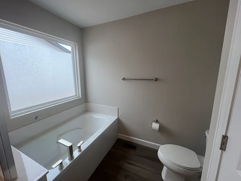 10720 Trenton Ln — Photo 19