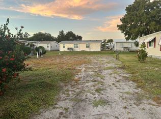702 Fairmount Dr, North Port, FL 34287