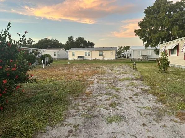 702 Fairmount Dr, North Port, FL 34287