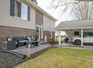 23270 Pioneer Dr, Bristol, VA 24202