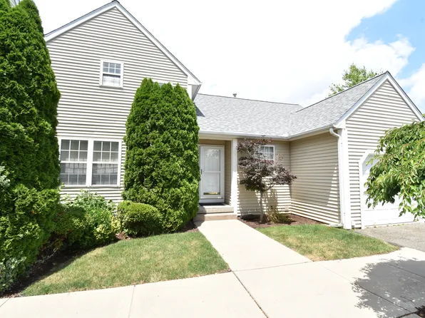 1006 Gray Fox Lane #1006, Rocky Hill, CT 06067