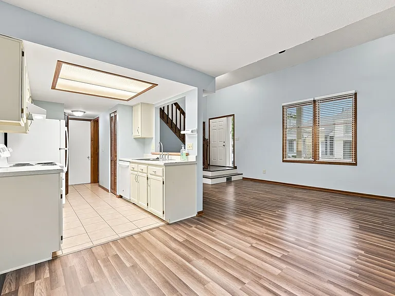6032 Sawmill Woods Dr — Photo 9