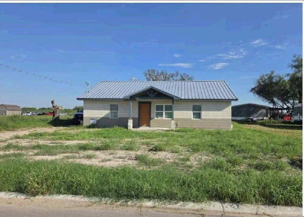 3 bed, 2.0 bath, 1466 sqft, $1,750 — Photo 1