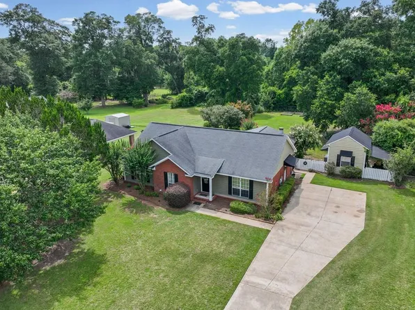 197 Spring Lake Dr, Leesburg, GA 31763
