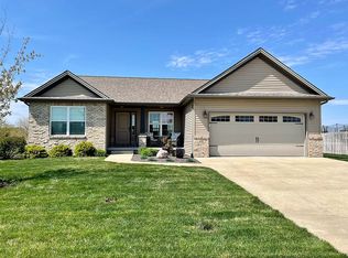 631 Jetty Dr, Chatham, IL 62629