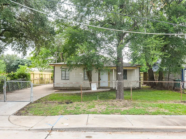 713 Wafer St — Photo 16