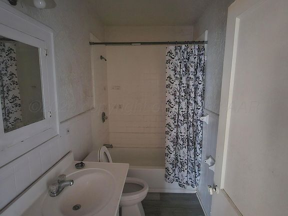 9th image of 3906 S Tyler St