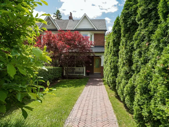63 Hillsview Ave, Toronto, ON M6P 1J4