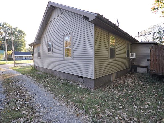 2nd image of 700 S 21st St