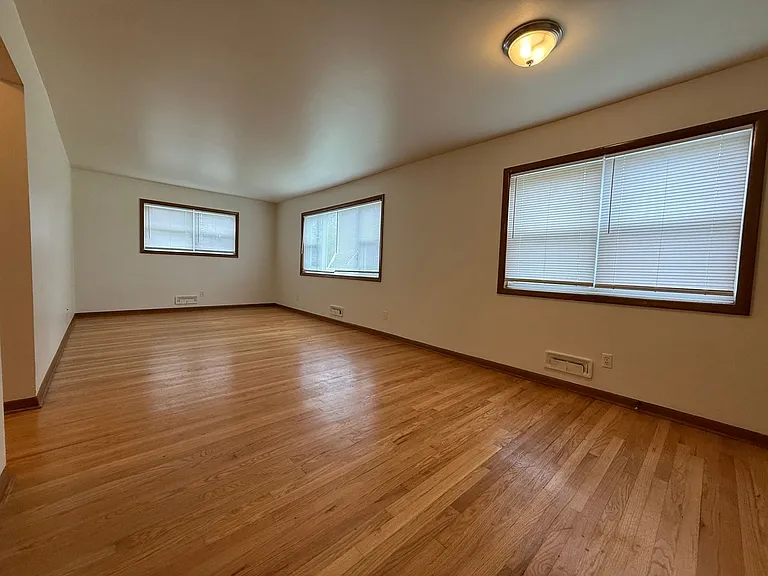 3879 N Humboldt Blvd — Photo 26
