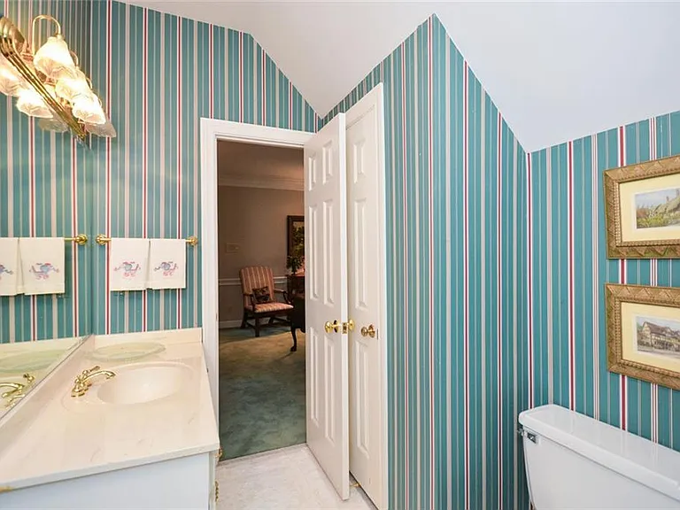 1640 Lazy River Ln — Photo 67