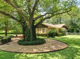 103 Spinner Cir, Desoto, TX 75115