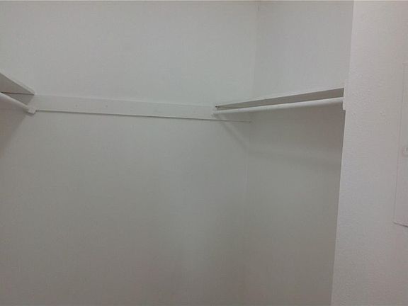 4th image of 2401 Pasadena Ave APT 11
