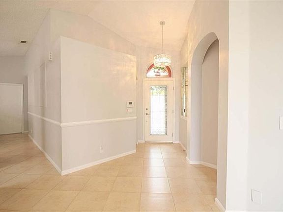 3rd image of 2219 SW Shoal Creek Trce