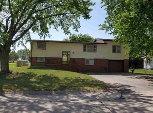 135 Green Garden Dr, Madison, NE 68748